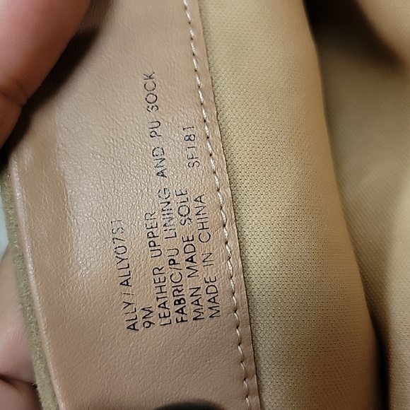 Steve Madden Size 9 Ally Suede Knee-high Boots In Beige - Picture 4 of 5